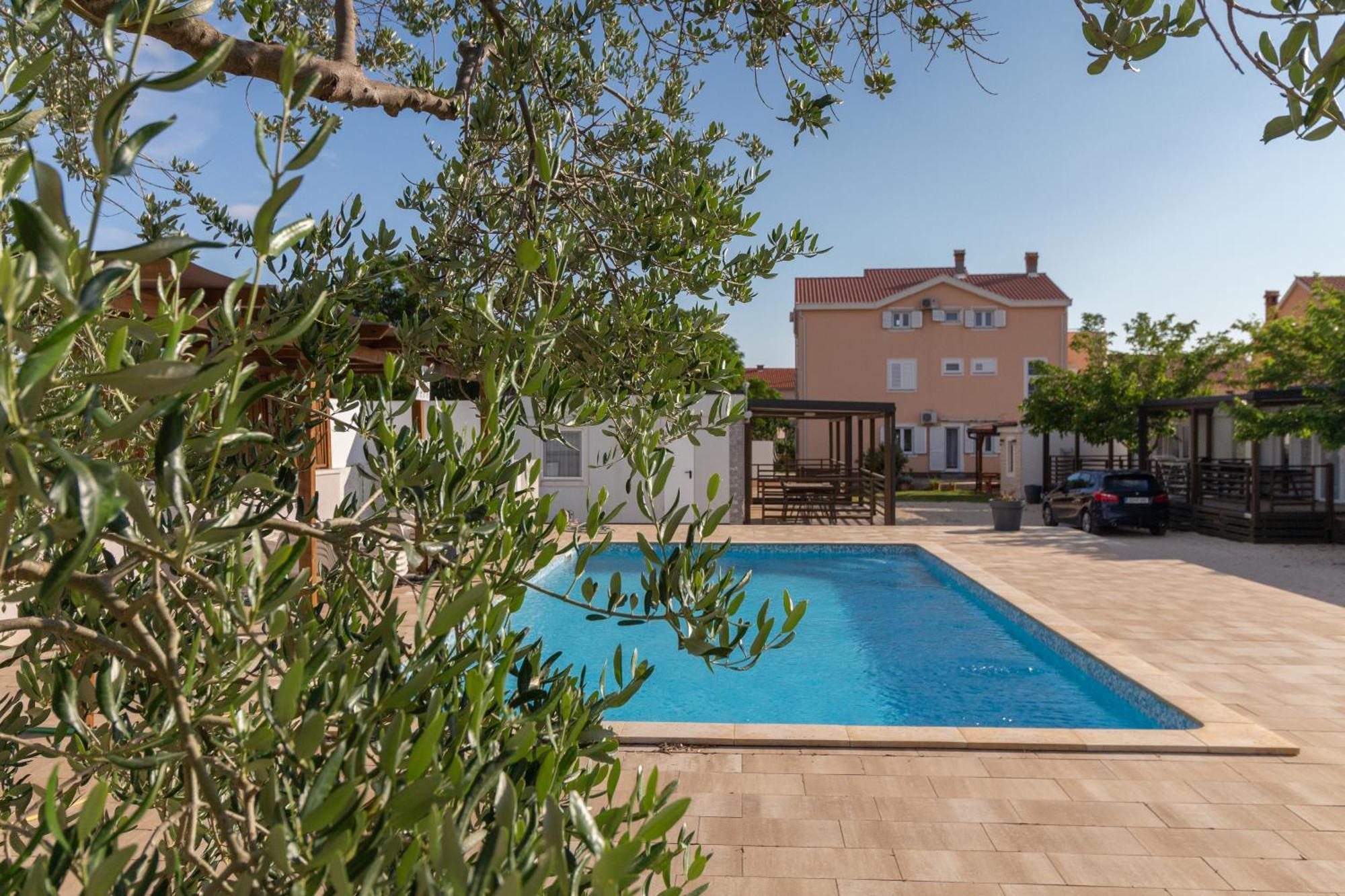 Bungalov Medanic - Private Pool Привлака Экстерьер фото